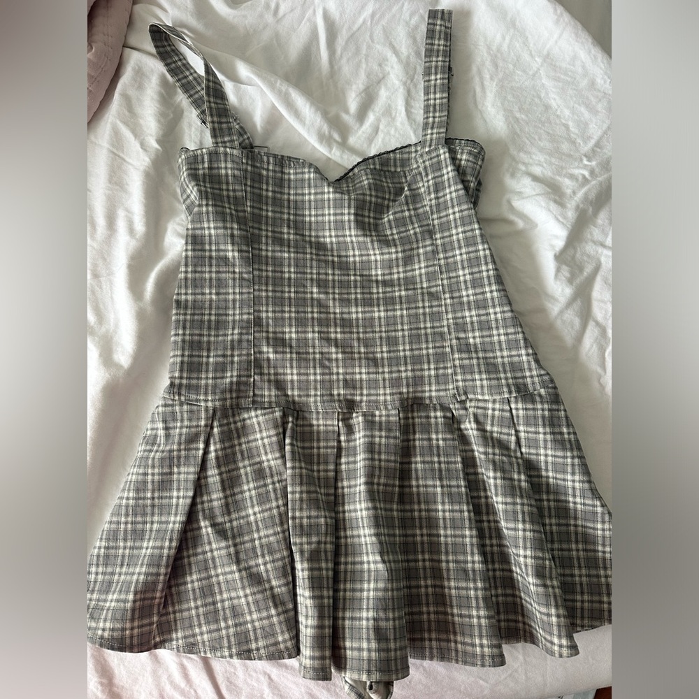 Urban outfitters pleated dress size medium purchased in Ireland no longer sold!